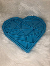 Load image into Gallery viewer, Geometric Heart Mold
